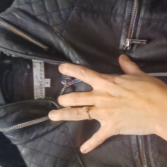 Jackets - Picture 2 of 7